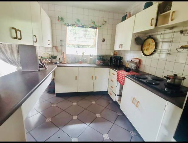 3 BEDROOM HOUSE FOR SALE IN BERGSIG